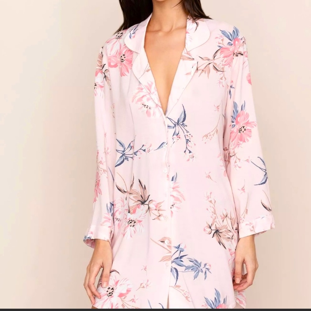 Yumi Kim Night Shirt , Floral, Pink Size S NWOT